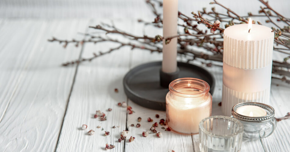 3 شموع معطرة طبيعية تغيّر أجواء البيت شتاءً
