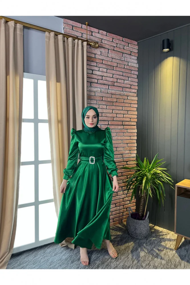 فستان أخضر للمحجبات