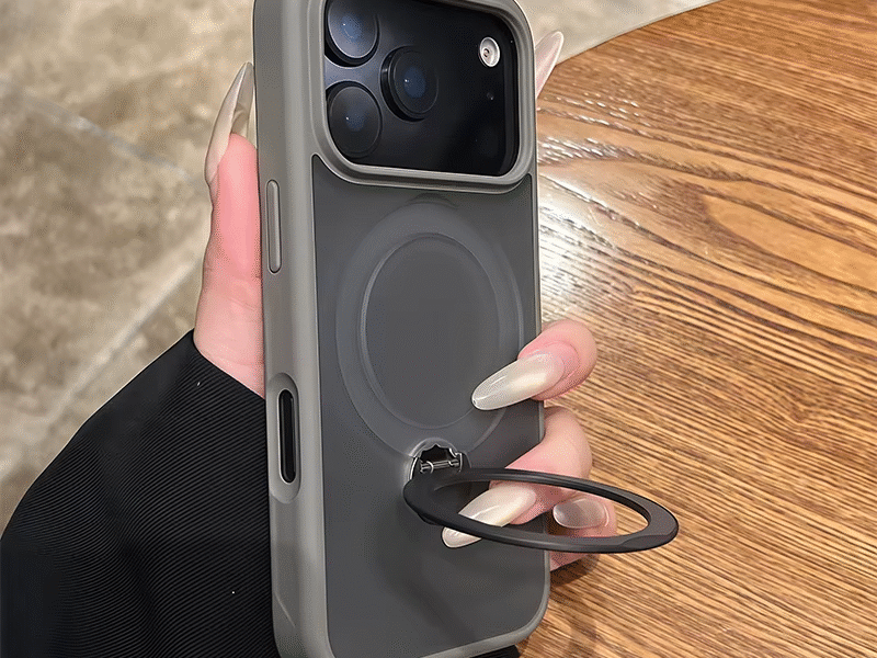 غيّر شكل هاتفك الجديد.. جرابات مميزة لهواتف iPhone 17 Pro الجديدة